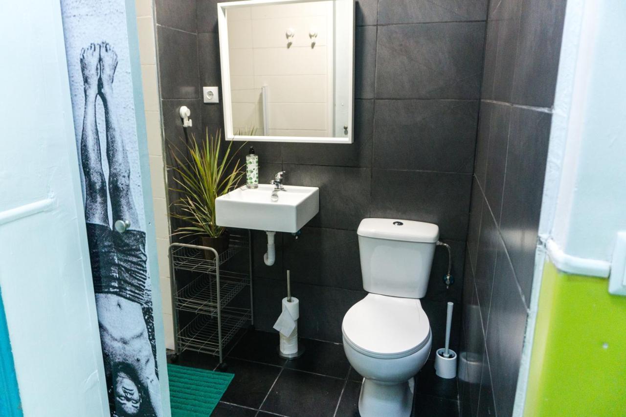 Hospedium Hostel Republica Surf House Эрисейра Экстерьер фото
