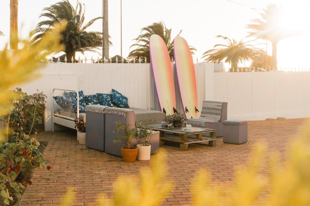 Hospedium Hostel Republica Surf House Эрисейра Экстерьер фото