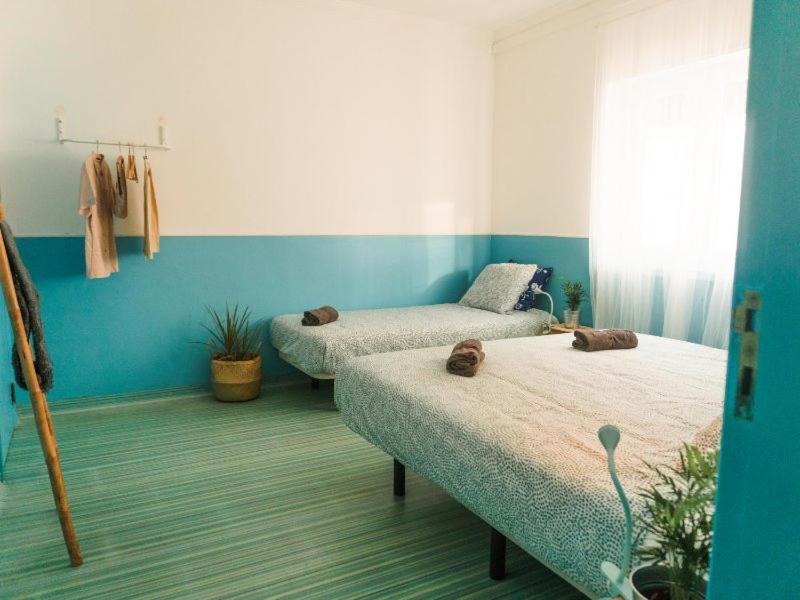 Hospedium Hostel Republica Surf House Эрисейра Экстерьер фото